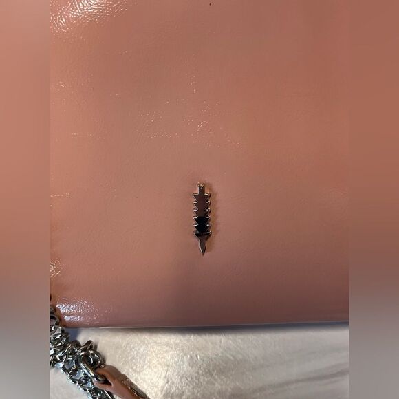 Thacker | Gold leather convertible shoulder crossbody bag - Picture 3 of 7